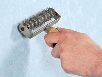 11 способов, как снять старые обои со стен быстро и легко